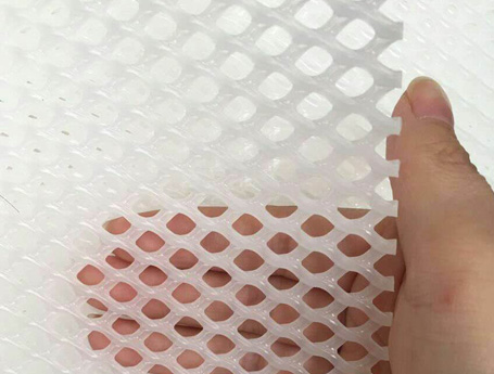 Plastic mesh panel